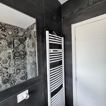 Attico La Terrazza Αλάσιο