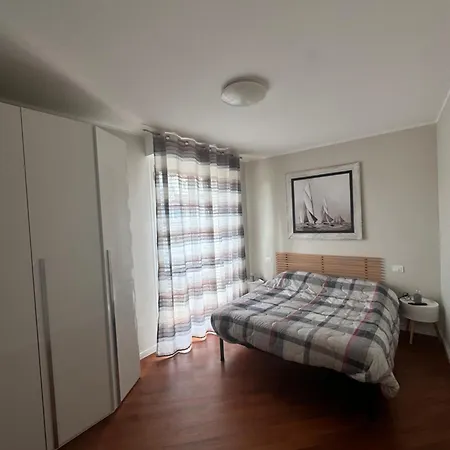 Attico La Terrazza Αλάσιο