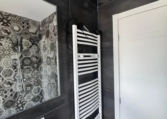 Attico La Terrazza Αλάσιο